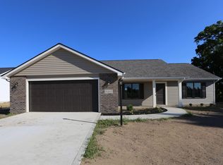 18263 Peregrine Dr, New Paris, IN 46553