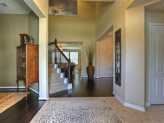 3rd image of 27231 Horseshoe Falls Ln
