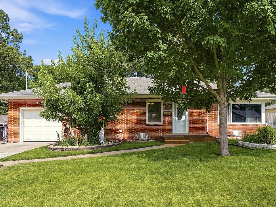 1st image of 4015 53rd St