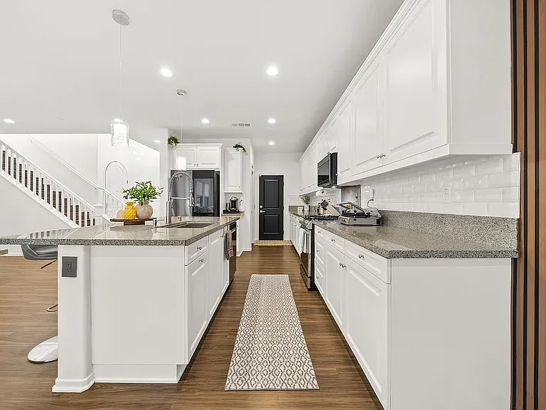 1017 Camino Aldea — Photo 8