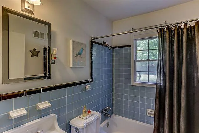 1233 Whitewater Rd — Photo 6