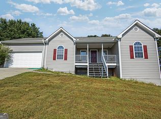 1550 Twin Manor Dr, Loganville, GA 30052