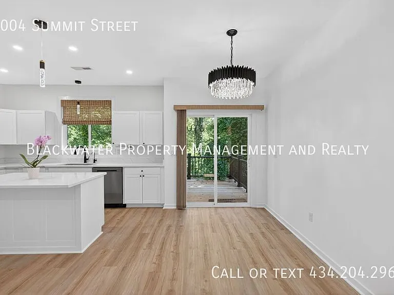 4004 Summit St — Photo 6