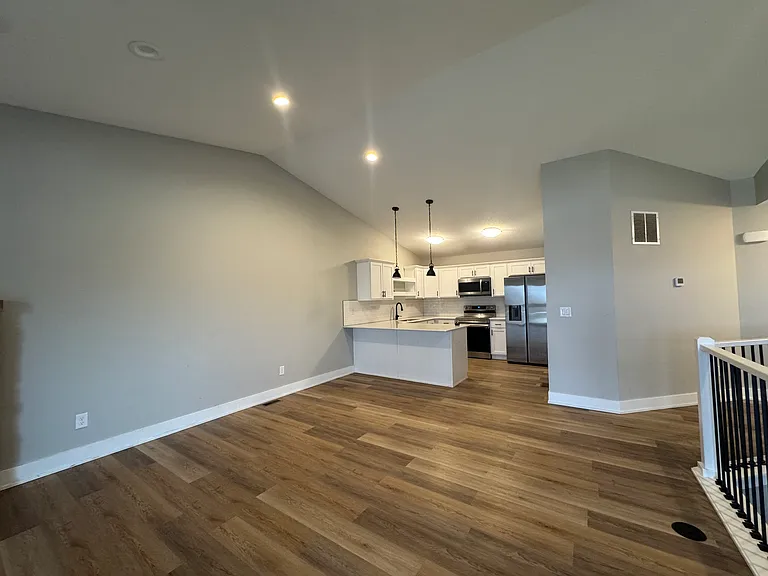 103 N Oak Park Ave #A — Photo 4