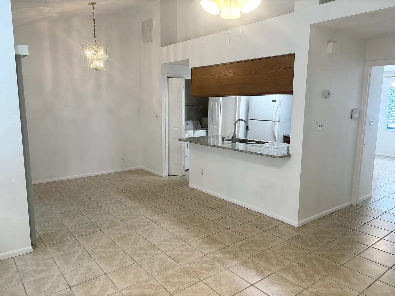 2 bed, 1000 sqft, $1,500 — Photo 2