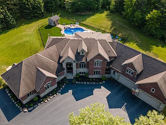 4th image of 814 Binkley Rd