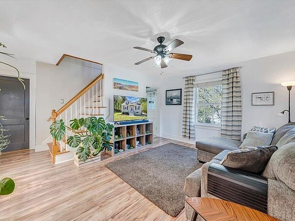 3rd image of 5329 Eden Ave