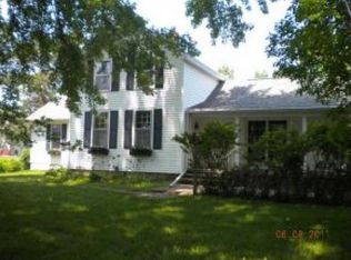 900 E Apple Creek Rd, Appleton, WI 54913