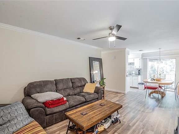 4th image of 10622 Golden Quail Dr #B