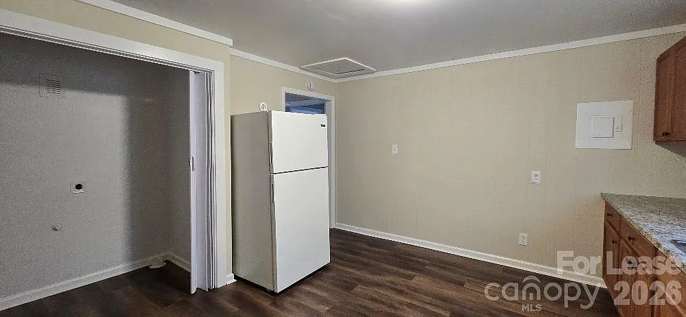 2 bed, 1.0 bath, 841 sqft, $960 — Photo 4