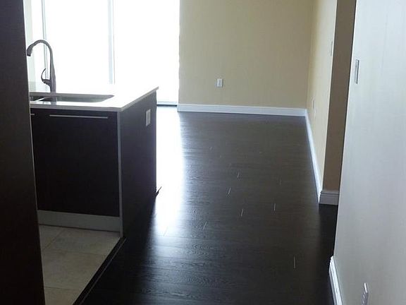 4th image of 1900 N Bayshore Dr APT 2120