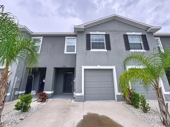 32988 Major Oak Dr, Wesley Chapel, FL 33544