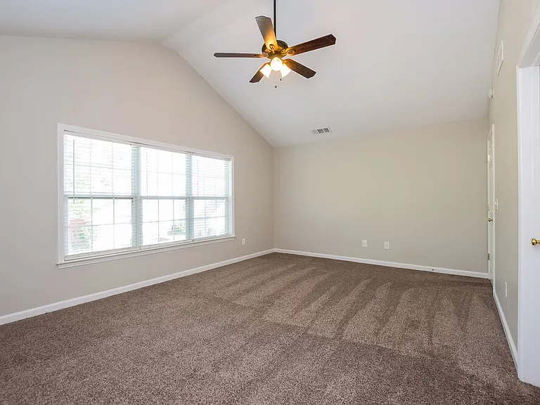 421 Citronelle Dr — Photo 8