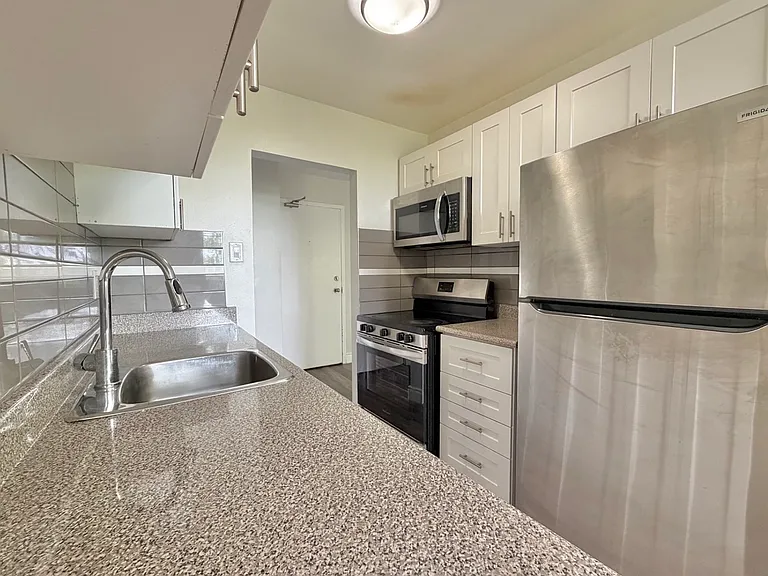 750 Kipps Ln — Photo 8