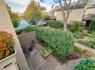 1293 Lake Shore Dr #207, Columbus, OH 43204