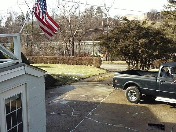 Driveway to road.