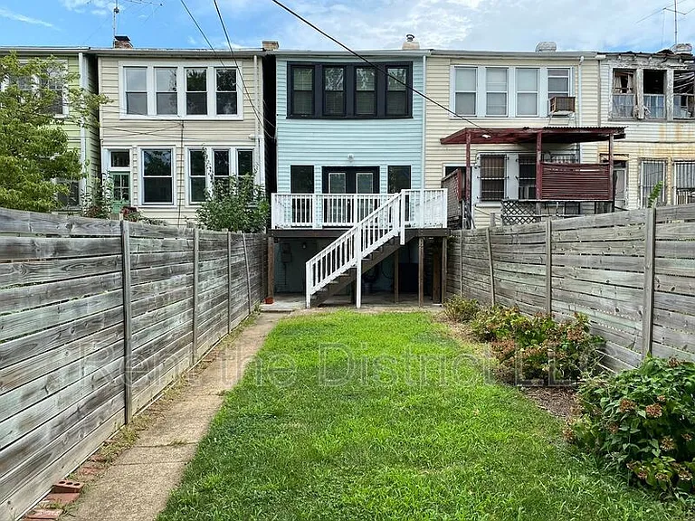 1515 Neal St NE — Photo 24