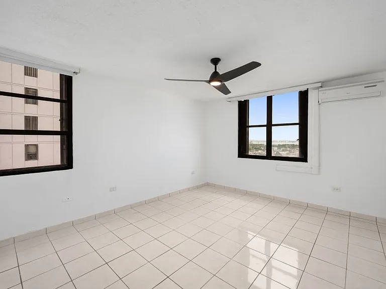 Ave Ponce de Leon 1717 Condominio Plaza Inmaculada — Photo 23