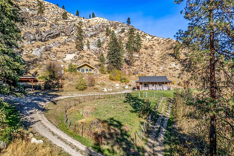 3rd image of 6478 Tripp Canyon
