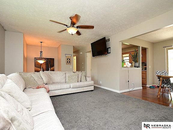 5th image of 13512 Schirra St