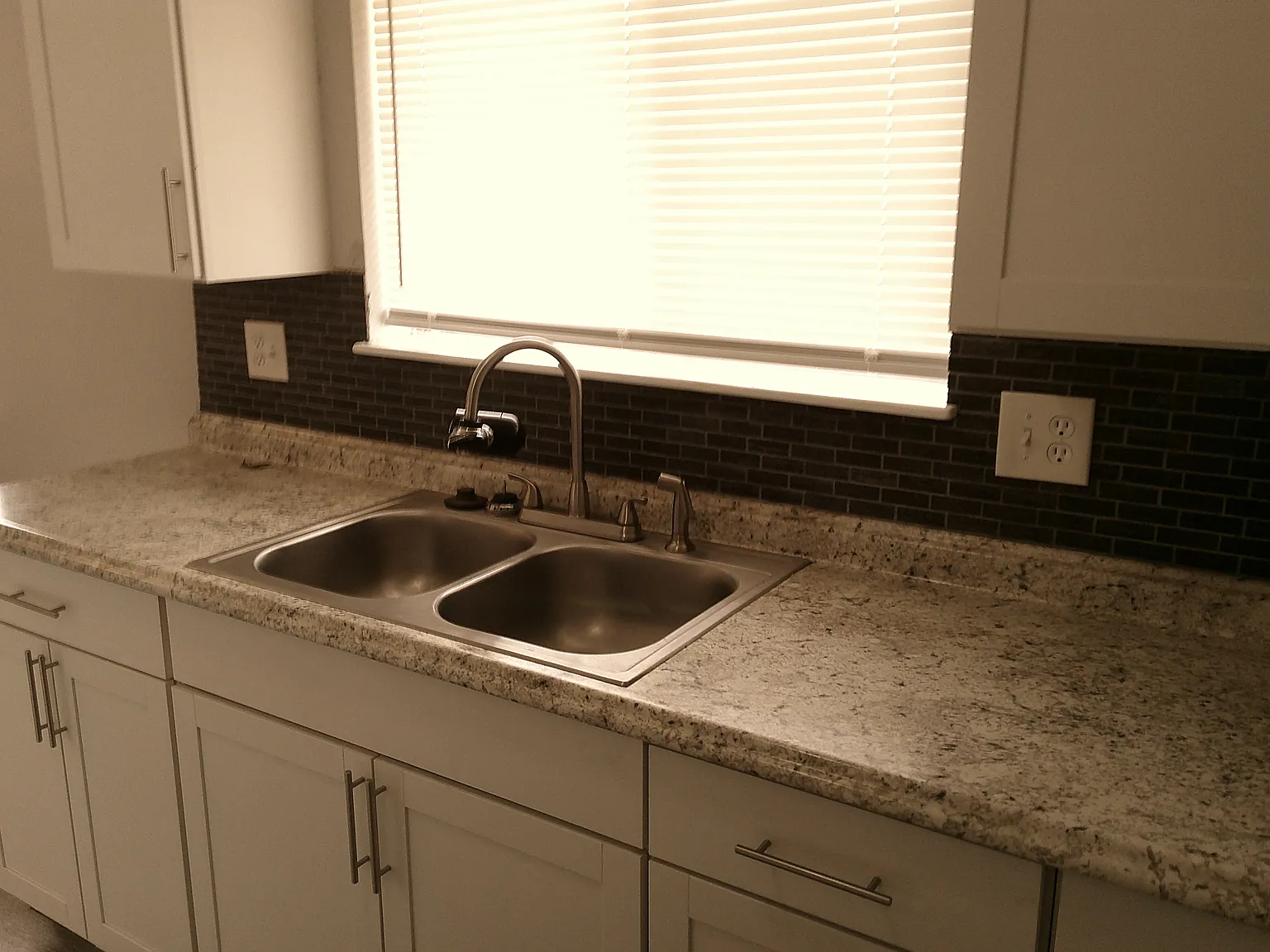 3 bed, 1032 sqft, $1,250 — Photo 3