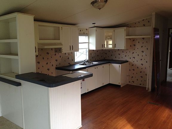 5th image of 2095 Meadow Oak Cir