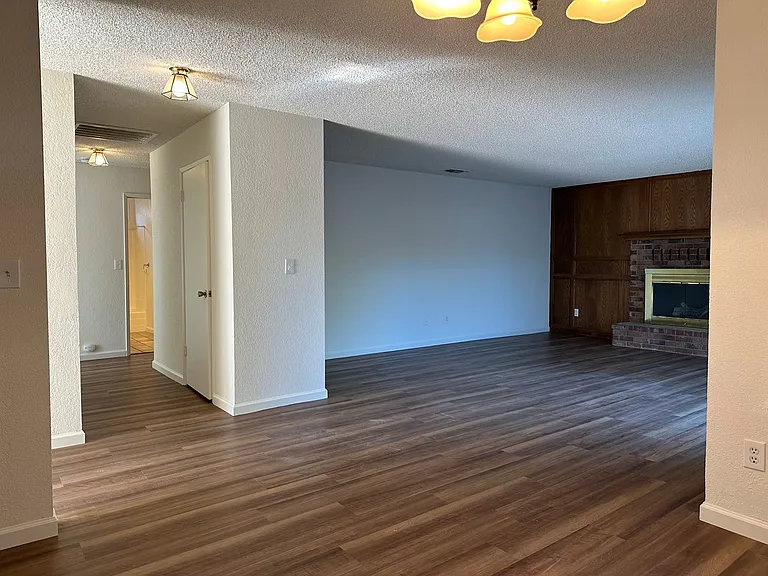 4166 Jasper Way — Photo 11