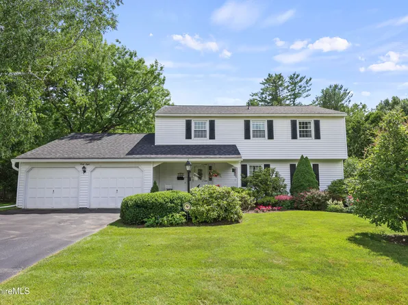 48 Brookside Dr, Pittsfield, MA 01201