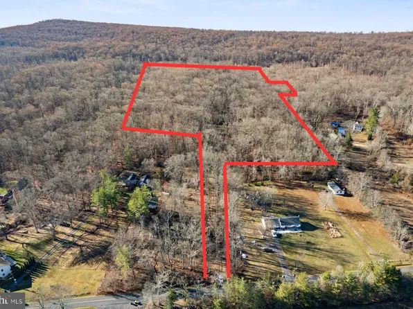 611 Haycock Run Rd, Kintnersville, PA 18930