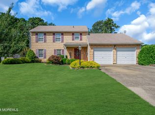 1098 Verdant Rd, Toms River, NJ 08753