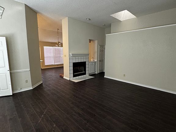 5th image of 723 Marble Canyon Cir