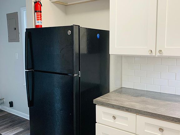 5th image of 1314 Warren Ave