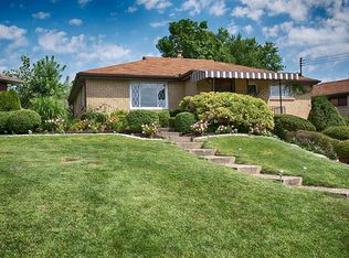 1901 Outlook Dr, Verona, PA 15147