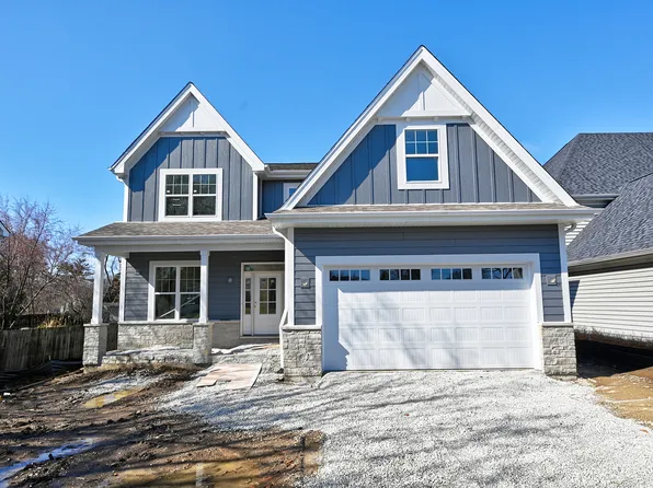 256 Coe Rd, Clarendon Hills, IL 60514