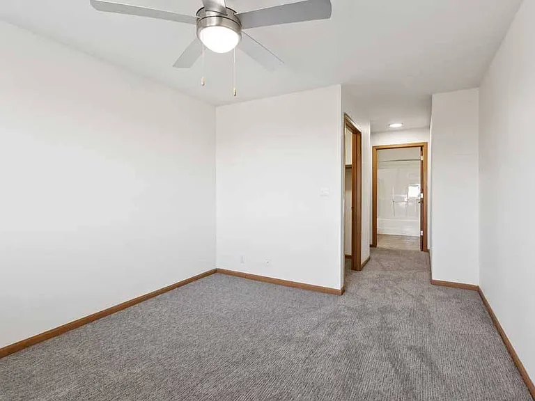 Northridge Heights Apartments — Photo 120