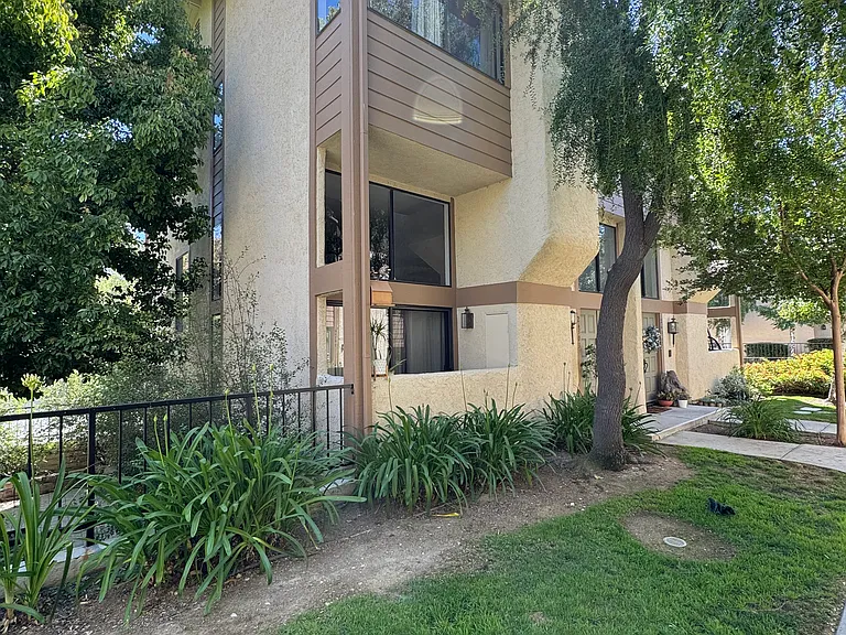 26303 W Plata Ln — Photo 1