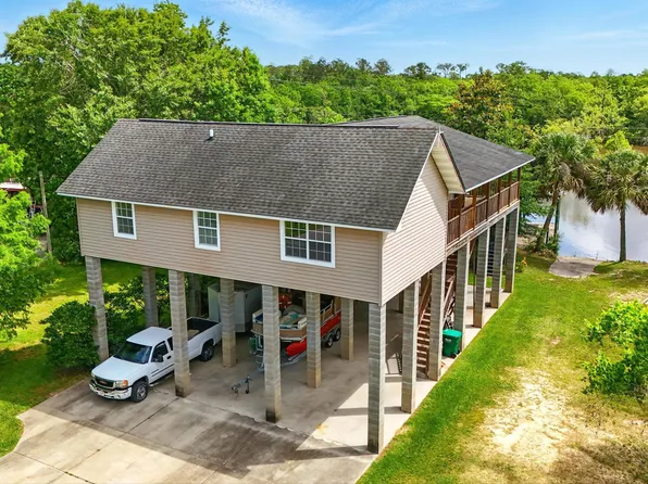 10264 Riverroad Dr, Gulfport, MS 39503