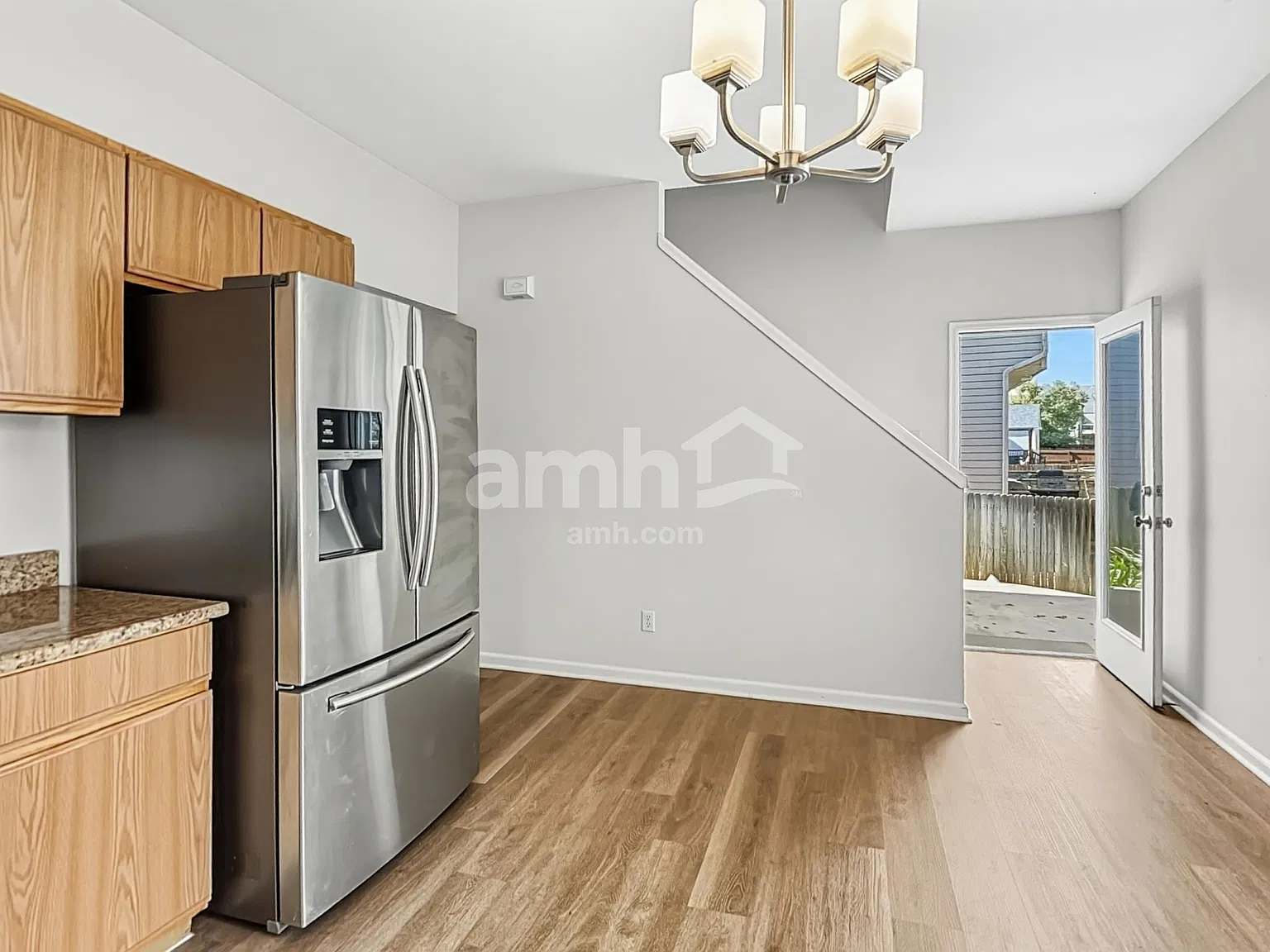 3 bed, 2.5 bath, 1727 sqft, $3,000 — Photo 4