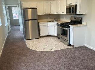 200 Wanamaker Ave APT 4, Essington, PA 19029