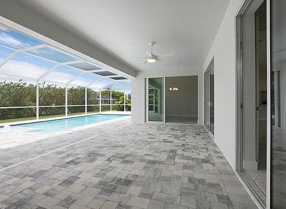 5th image of 4510 SW 23rd Ave