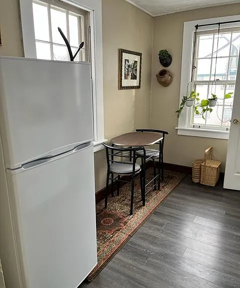 422 Fulton St E — Photo 6