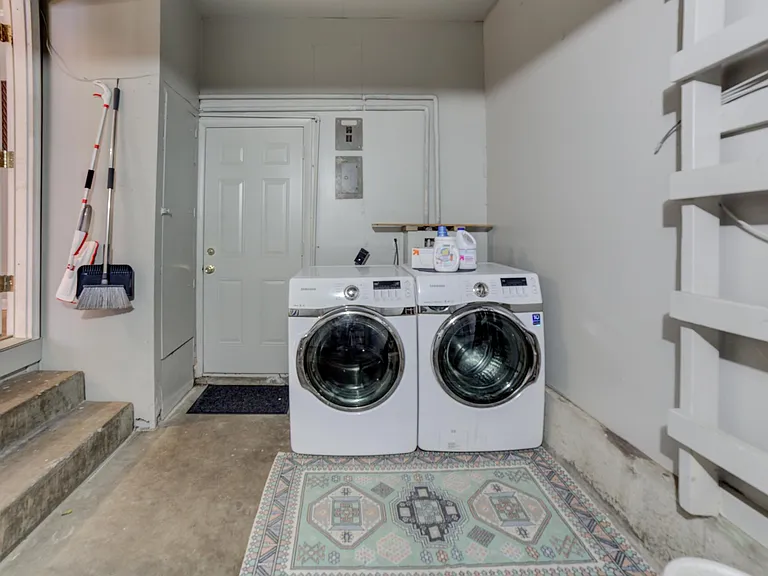 5780 E 26th Pl — Photo 9