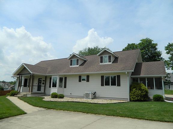 2nd image of 1101 E Benson Ct