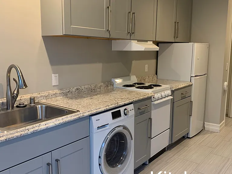 3122 N Springfield St #2 — Photo 5