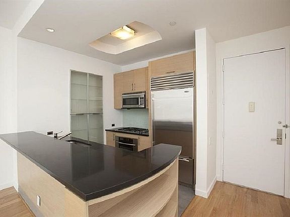 5th image of 325 5th Ave APT 15A