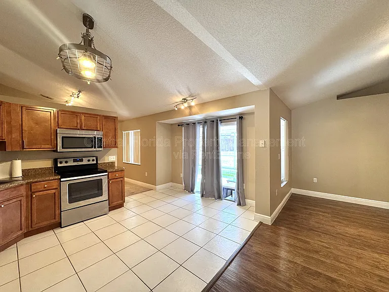 820 Briargrove Ave — Photo 7