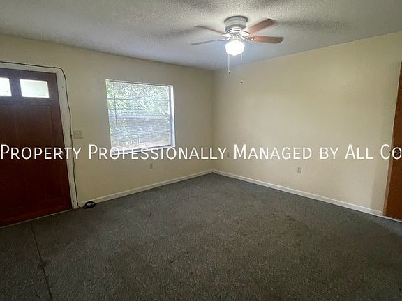 3rd image of 2039 Tennyson St