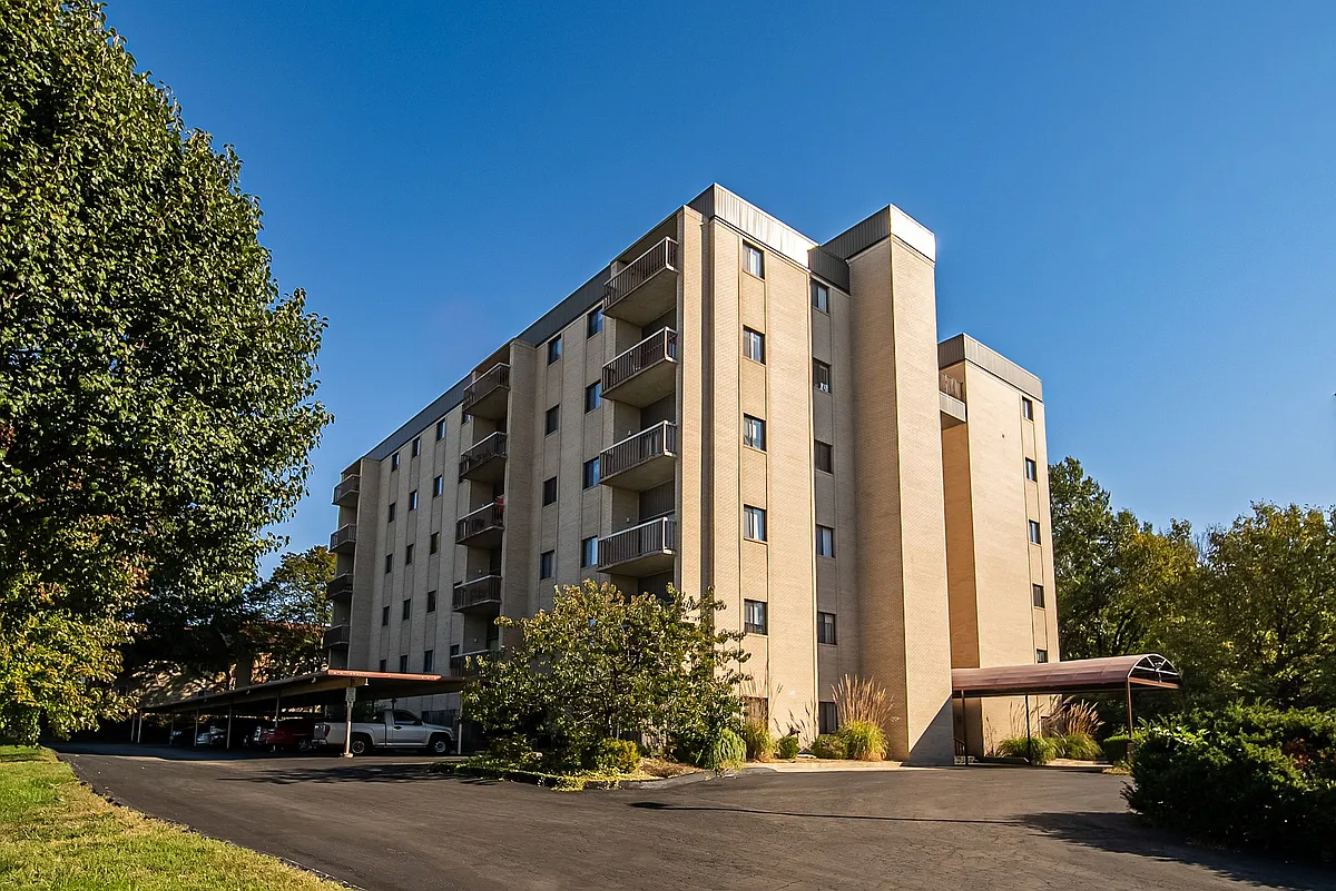 Building Photo - Regency Tower