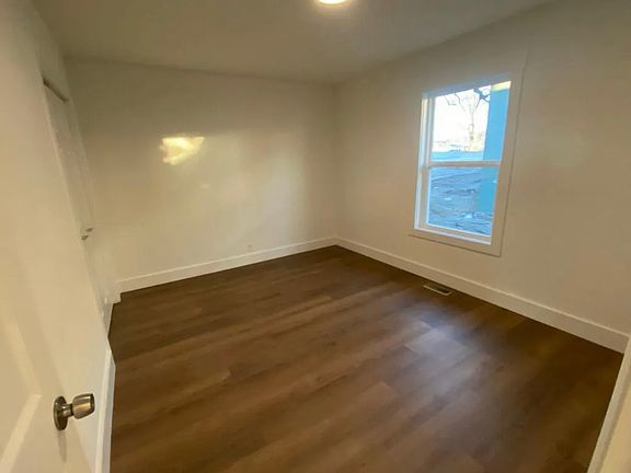 4th image of 1421 Ivy St