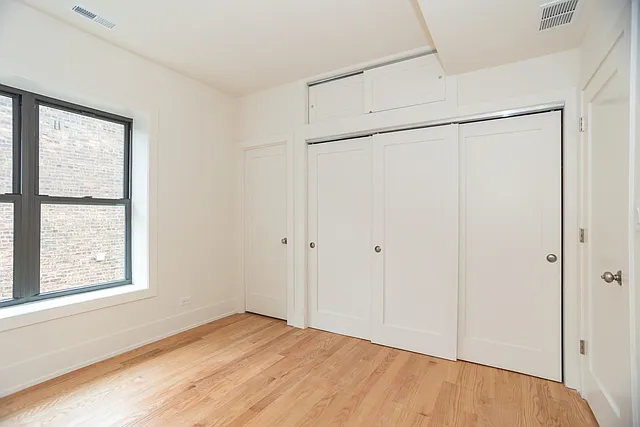 652 W Gordon Ter #1W — Photo 14